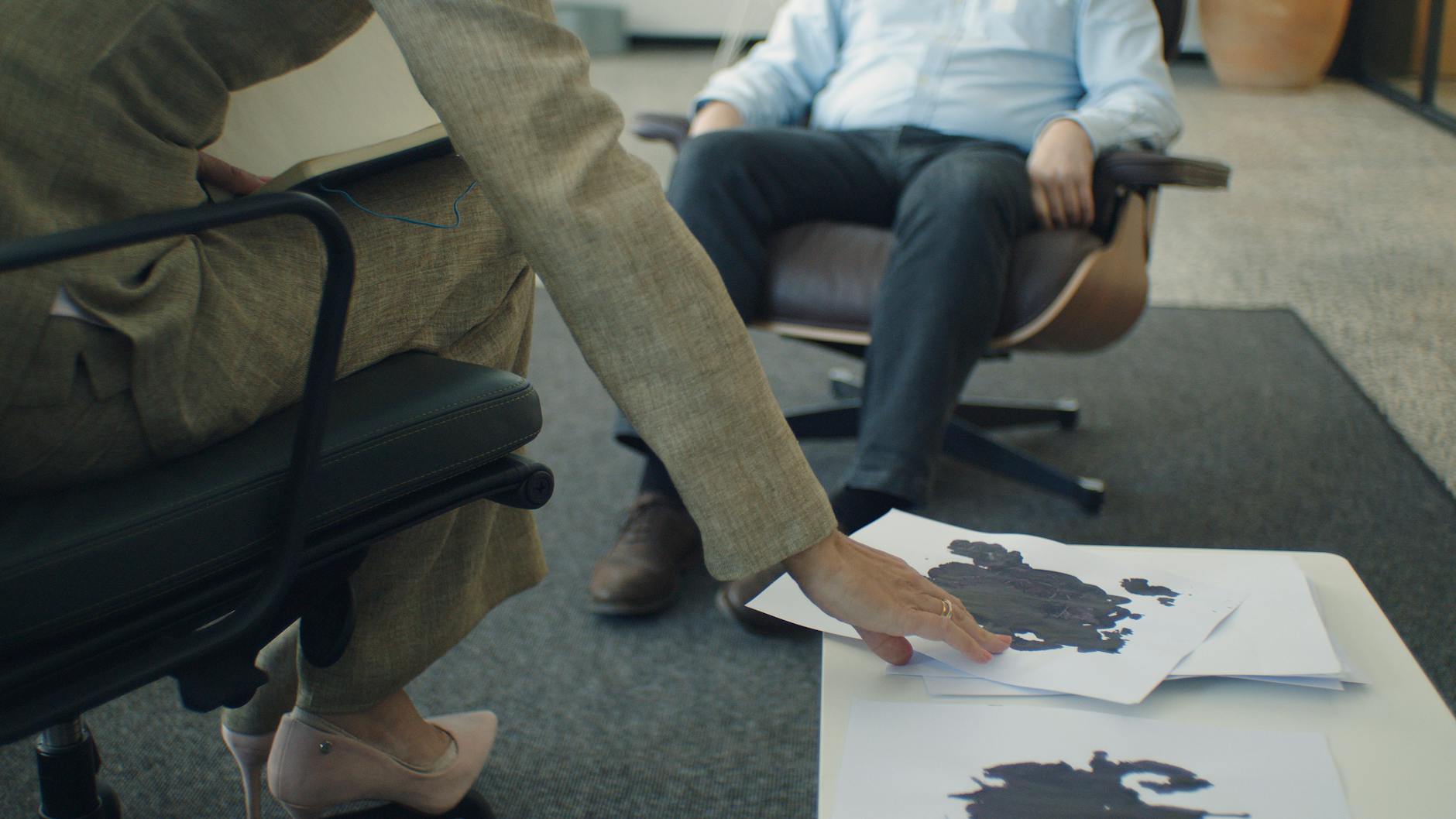 A therapy session with focus on inkblot psychology test and patient interaction. - dream analysis therapy