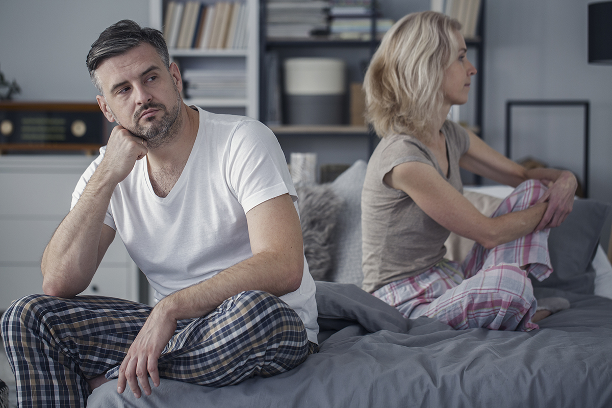 Couple struggling with communication