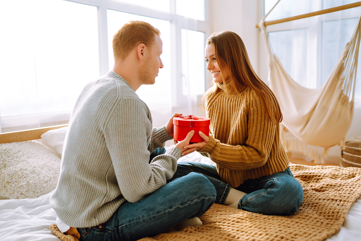 Couple showing mutual respect