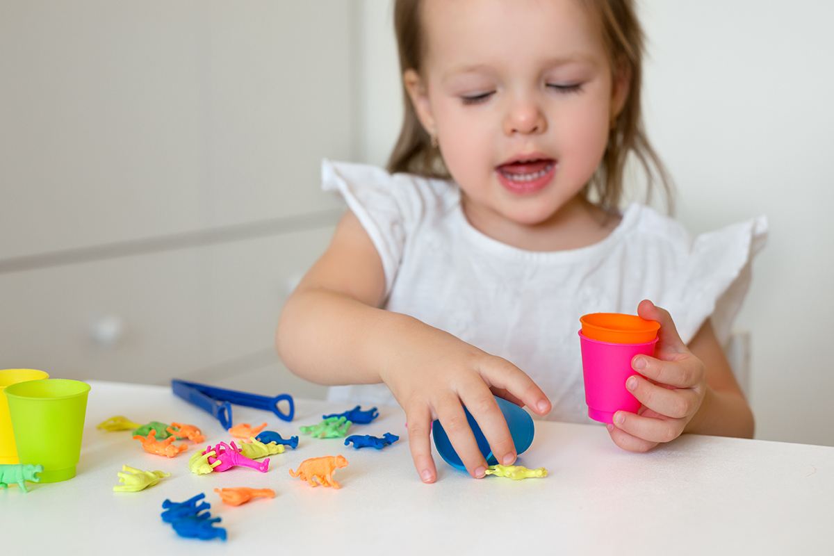 Child learning through ABA Therapy