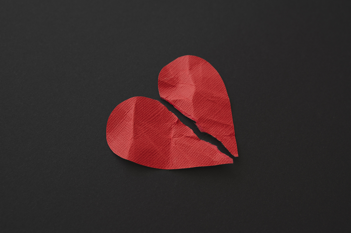 Broken heart, symbolizing how broken trust affects a relationship