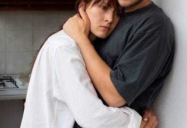 Dating Someone Who Is Bipolar: Understanding and Tips