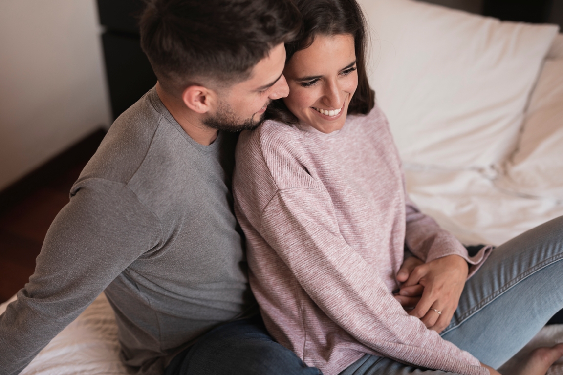 Couple rebuilding intimacy in a sexless relationship through emotional connection